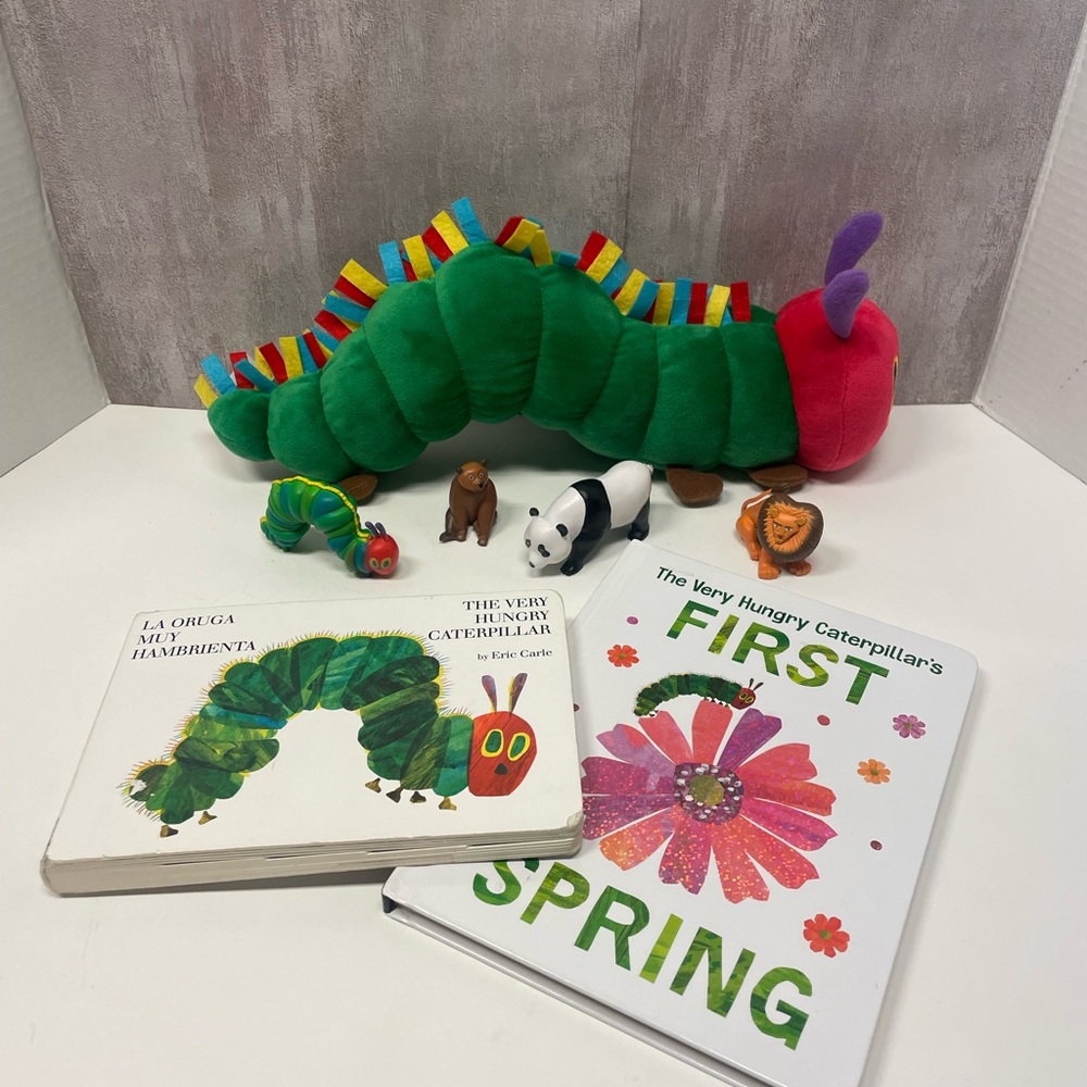 The Very Hungry Caterpillar Plush Toy Book Set - Green and Red